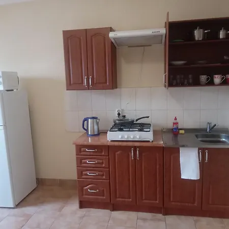 Doba - центр 1 кім 5 міс завжди тепла ! Apartment *